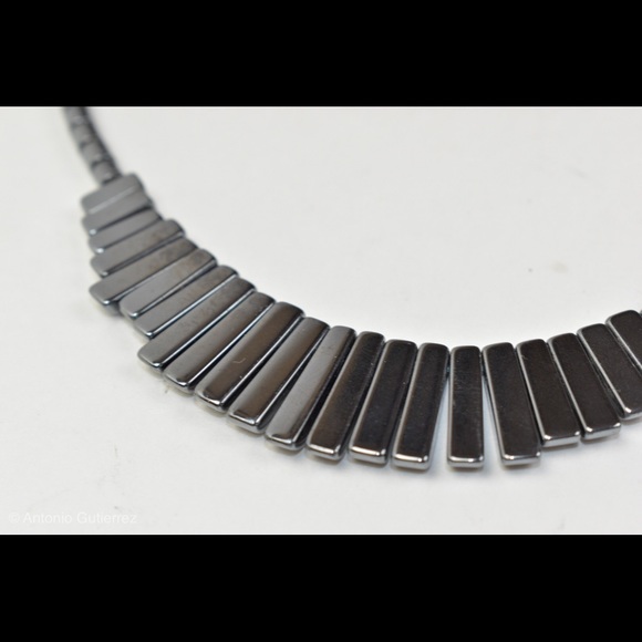 Hematite Necklace & Earrings - Picture 2 of 7